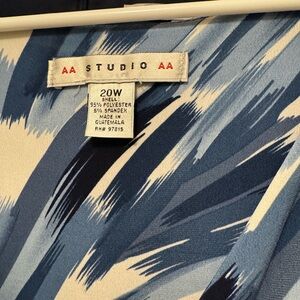 AA Studio Blue and White Abstract Design